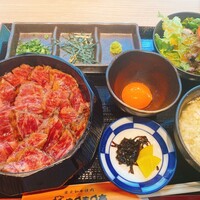 炭火和牛焼肉もうもう亭 広小路店 - 