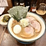 麵や きさ乃 - 塩玉らーめん、TPチャーシュー、のり、高菜ごはん