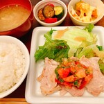 パルファン - 豚肉のフレッシュトマトソースごはん