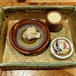 千ふく - 三年熟成シャドークイーン冷製スープ ・三つ星オシェトラキャビア ・北海道幌加内産蕎麦粉の蕎麦掻き、おこっぺ発酵バター