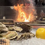 炉ばた 暁 - 調理風景