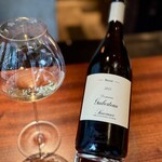 蒼 - ドメーヌ・ギベルトーのソミュール・ブラン、ブレゼ。
      中国甘酒のソースとの相性の良さは、やはりシュナン・ブランですが、こちらは初見参♪
      シルキーで、ほんのりトロピカル＆樽香で好バランス。
      素晴らしい！