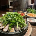 コリアンダイニング クオンズ - 