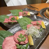 松阪牛炭火焼肉 東海亭 - 