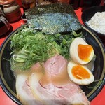 麺家あくた川直系 麺家よし川 - 特製よし川らーめん（並）1230円
