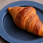 ポワンタージュ - クロワッサン(to go)＠税込300円