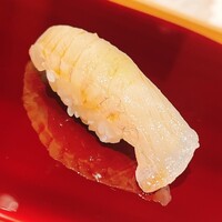鮨 あお - 眞子鰈です。この時期は外せない握りネタですね
