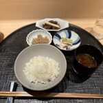 新ばし 星野 - ただのライスも　どこよりも美味いと感じた。しぐれ煮も美味すぎるー。