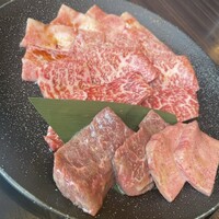 焼肉うしごろ 銀座並木通り店 - 