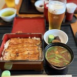 日本橋 伊勢定 - 生ビール(中)726円
うな重 梅 5,610円
赤だし 550円