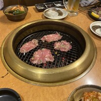 ホルモン焼肉 富や 栄店 - 