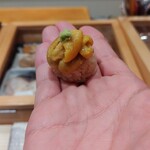 くりや - 雲丹手毬