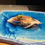 鮨shizuku 西天満 - どんちっちアジ