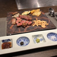 大阪鉄板焼き 神戸牛 TATARA - 