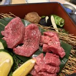 肉亭 結 - 