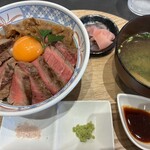 肉グリルノダニク - 3種のノダニク丼