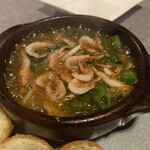 上六ワイン - 生桜エビのアヒージョ★★★★