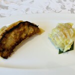 銀座アスター - 本日の点心二種（餃子・蟹焼売）