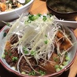 牛たん ひらつか 本店 - モツ煮