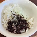 鬼がらし 本店 - ゆかりのかけすぎに注意