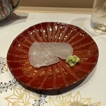 すし玲 - 鱸の刺身。