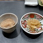 鮨処 海月 - 新玉ねぎきんぴら、塩辛