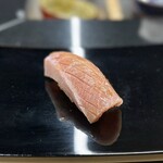 鮨処 海月 - メジマグロ漬