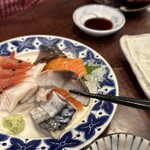 親子パンチ居酒屋店 - 刺身5点盛り