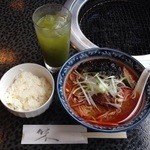 ぎゅうぎゅう　王桜苑 - カルビラーメン　500円