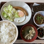 すき家 - 料理写真:牛小鉢ソーセージエッグ朝食ごはん大盛600円