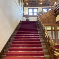 メインダイニングルーム 三笠 - 大階段