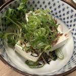 すみれ - 梅ジャコ豆腐（500円）