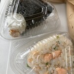 晴天Kitchen - 焼きたらこ　と　鮭ごま風味　各¥180