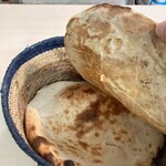 HUJRA HALAL FOOD & RESTAURANT - 2枚目