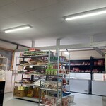 HUJRA HALAL FOOD & RESTAURANT - 物販棚