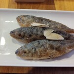 荒磯料理　海女小屋 - 鯵の南蛮漬け。ニンニクが効いている。