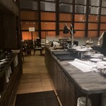 ポム・ダダン - 店内の座席