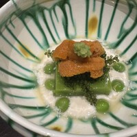 京味 もと井 - ウニ　海ぶどう　ゼリー寄せ