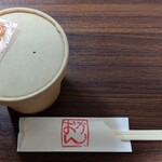 どて煮屋 おかん - レディボーデンみたいな容器。