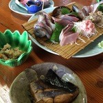 魚料理 よろずや - 