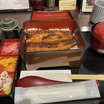 鰻の成瀬 - 今回は腹身でした。上の梅¥1900（税込み25年6月）