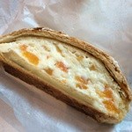 Bäckerei & Konditorei Waltraud Balzer - Apricot käse kuchen