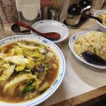 やまとラーメン 香雲堂  野田阪神店 - ラーメン小とチャーハン大