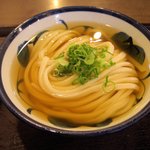 澄んだ出汁が美味しかった。暑い時には冷たいうどんが最高です。