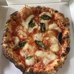 ア フェネステッラ - 