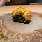 鮨 三心 - 紫雲丹∶青海苔を舎利に纏わせて