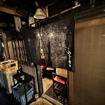 ウミネコ - 隠れ家感満載の入り口！