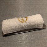 アルマーニ/カフェ - おしぼり