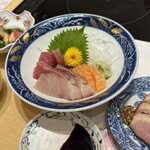 ツル - お刺身(赤身、ハマチ、サーモン)