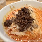 希須林 - ✅担々つけ麺(太麺300g)¥1.200
      　※辛さ3段階からセレクト(中辛)
      　※ご飯無料(お代わりも無料)
      　※野菜マシ可能
      　※土曜限定メニュー